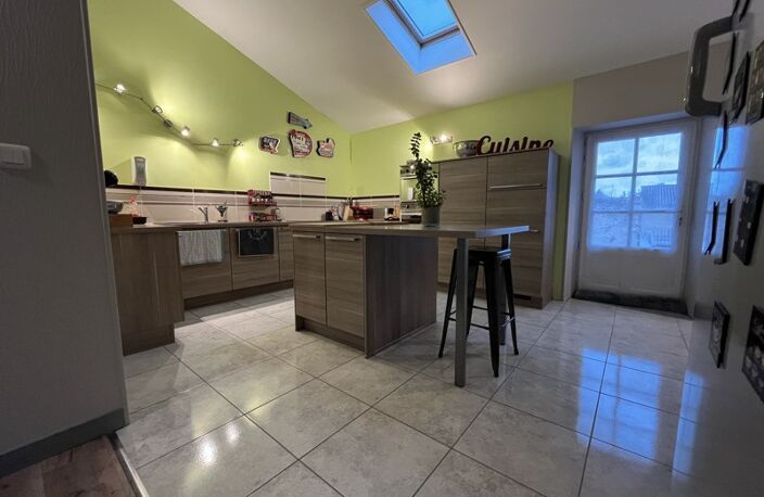 Vente immeuble   La Rochefoucauld-en-Angoumois (16110) — photo 4