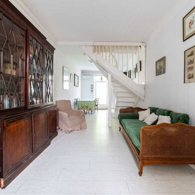 Maison 5 pièces 680550 €