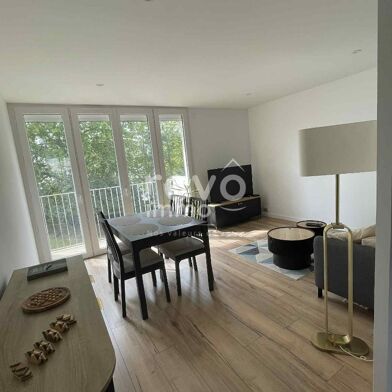 Appartement 3 pièces 750 €