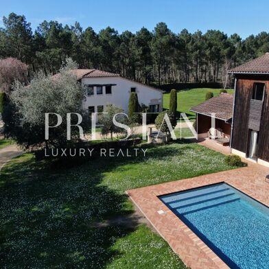 Maison 10 pièces 843000 €