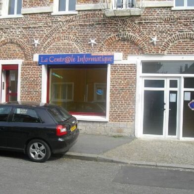 Commerce 2 pièces 580 €