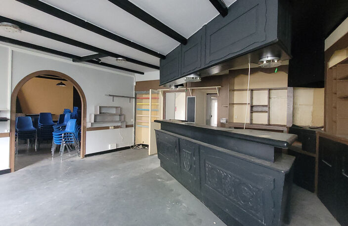 Immeuble à rénover, Possibilité logements + activité profess — photo 2