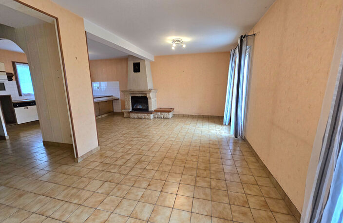Guemene Penfao - 3 chs poss 4 - Garage - 742 m² T — photo 4