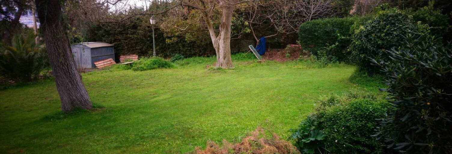 Terrain  653 m² à vendre à Toulon (83000)