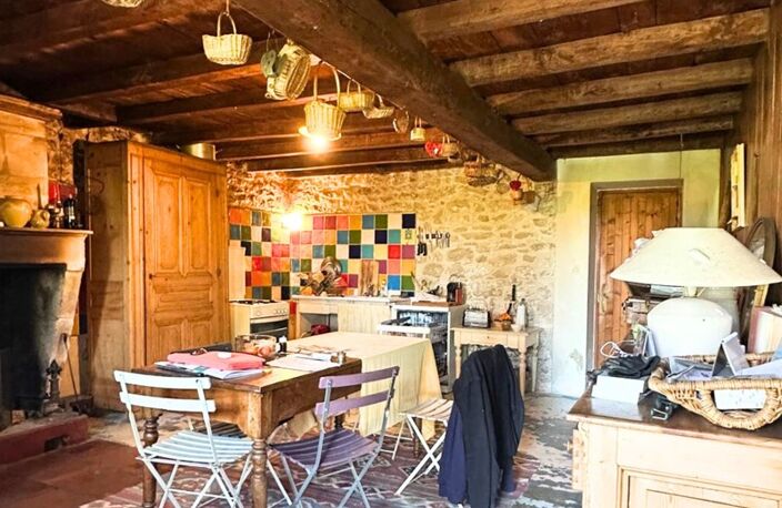 33390 ANGLADE - MAISON DE 6 PIECES - CALME - VUE DEGAGEE - JARDIN - GARAGE — photo 4