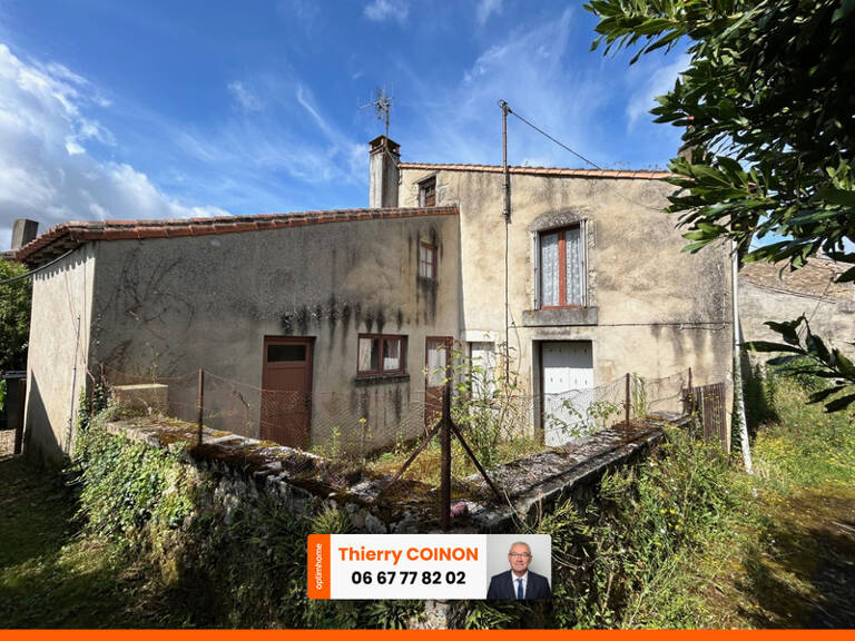 ENSEMBLE DE DEUX MAISONS DE VILLAGE A RESTAURER, COURETTE, GARAGE et JARDIN 785 m² — photo 1