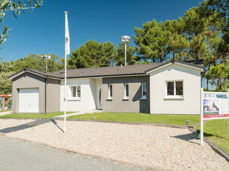 Maison à construire à Saint-Maurice-sur-Adour (40270) — photo 1