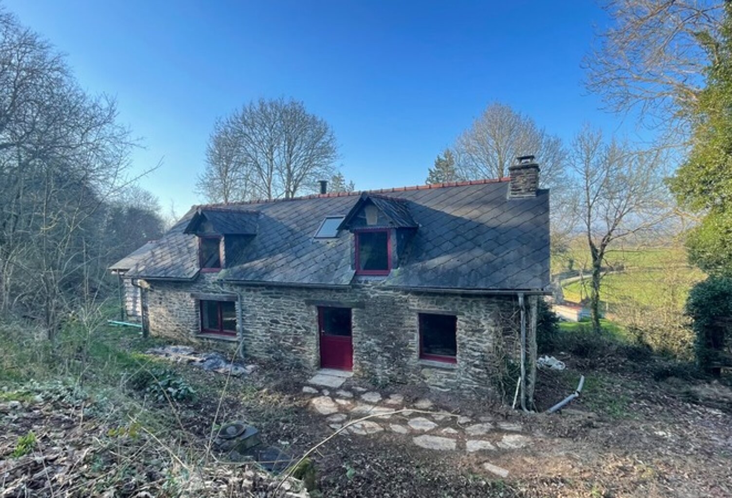 Maison écologique sur 1ha de terrain — photo 1