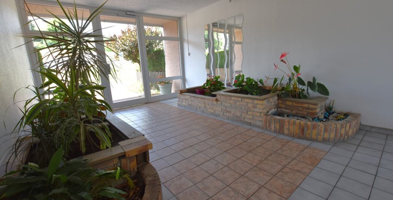 Firminy – Appartement familial lumineux de 121 m² – 7 pièces — photo 1