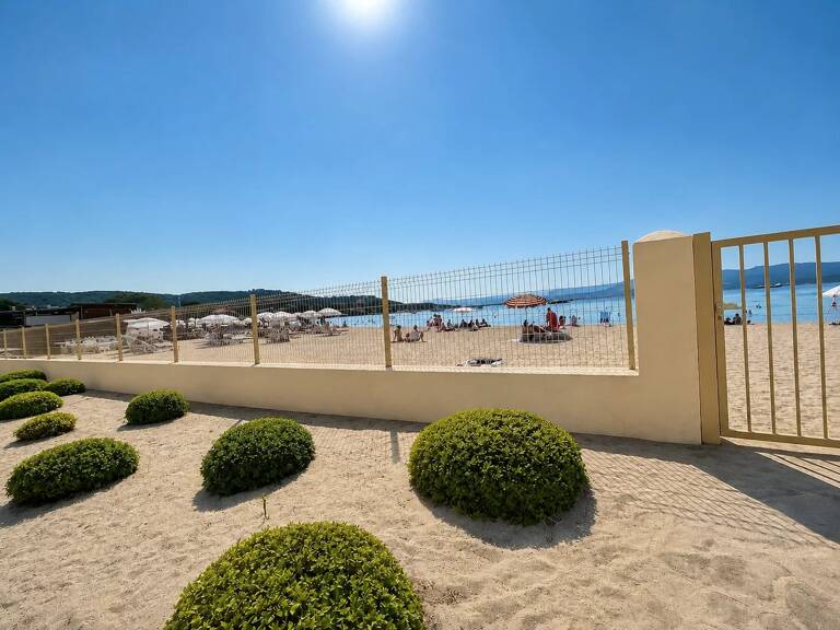 SAINT-TROPEZ — PIEDS DANS L’EAU VUE MER 3 CHAMBRES — photo 1