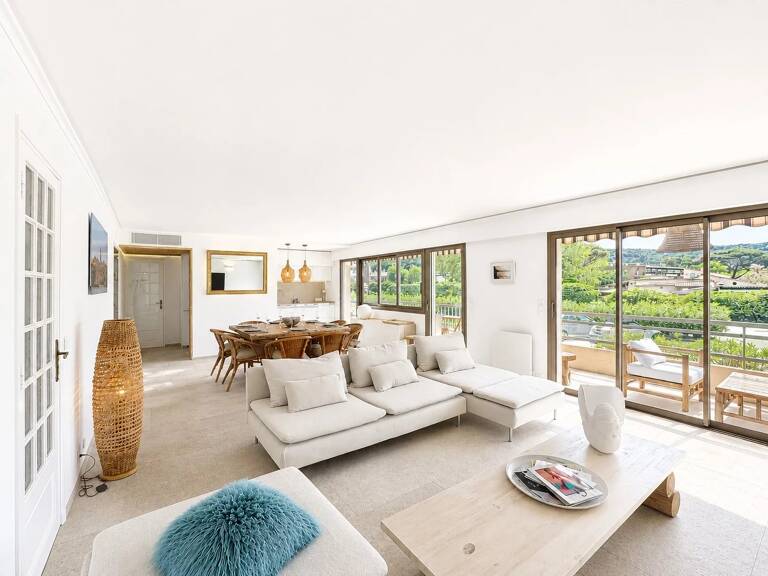 SAINT-TROPEZ — PIEDS DANS L’EAU VUE MER 3 CHAMBRES — photo 1