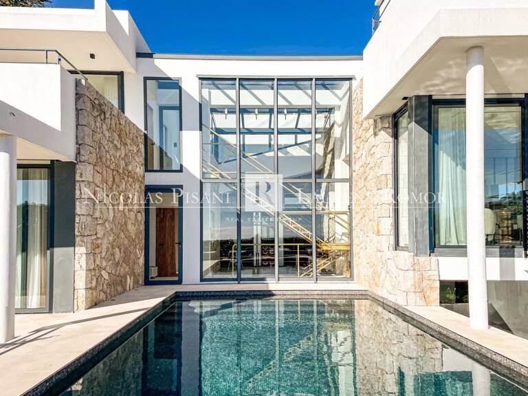 Villa Contemporaine d’Exception à Èze – Élégance, Lumière et Sér — photo 1