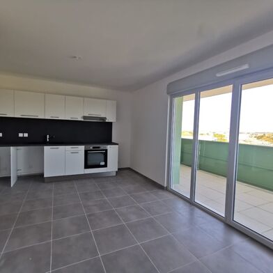 Appartement 3 pièces 855 €