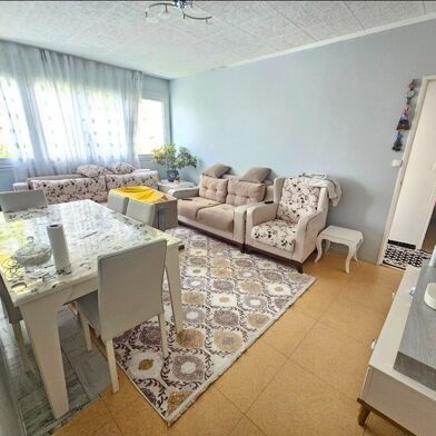 Appartement 4 pièces 124000 €