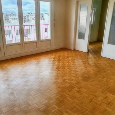 Appartement 4 pièces 136000 €