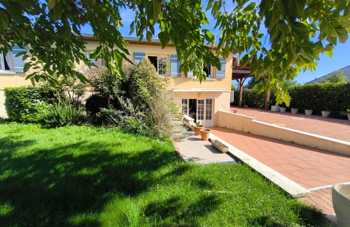 Maison à vendre 10 pièces avec Piscine NERCILLAC (16) — photo 4