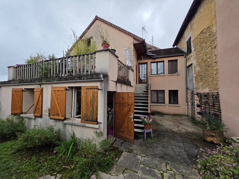 IMMEUBLE DE RAPPORT 257 m² – 3 LOGEMENTS + COLOCATION + 2 GARAGES – FORT POTENTIEL LOCATIF — photo 1