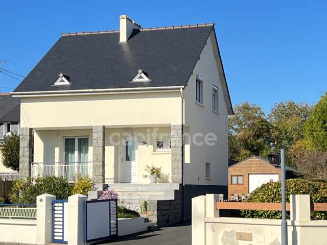 Maison 5 pièces sur sous sol avec grand garage supplémentaire à vendre  SAINT BRIEUC (22) — photo du bien