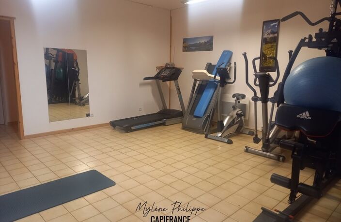À Vendre – Local commercial 71 m² - SAINT BONNET EN CHAMPSAUR ! — photo 3
