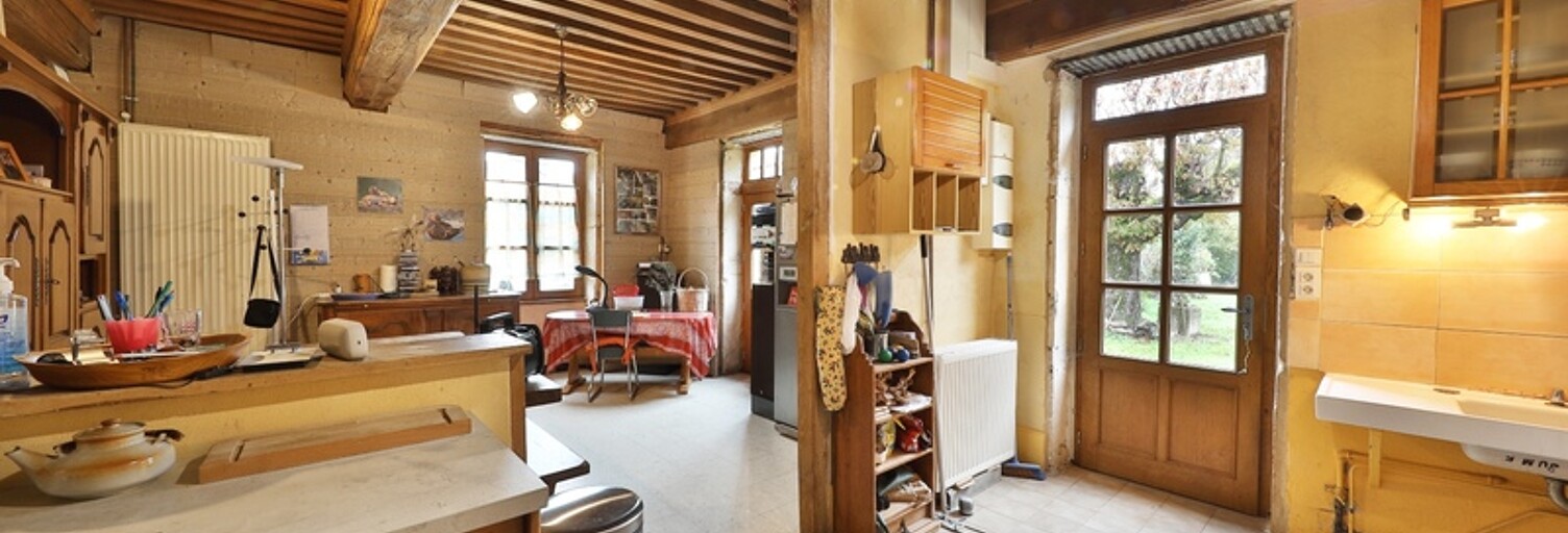 Maison 6 Pièces 180 m² à vendre à Saint-Trivier-de-Courtes (01560)