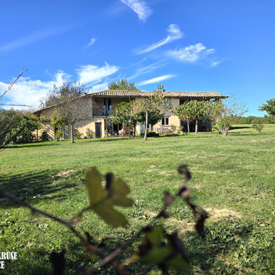 Maison 6 pièces 385000 €