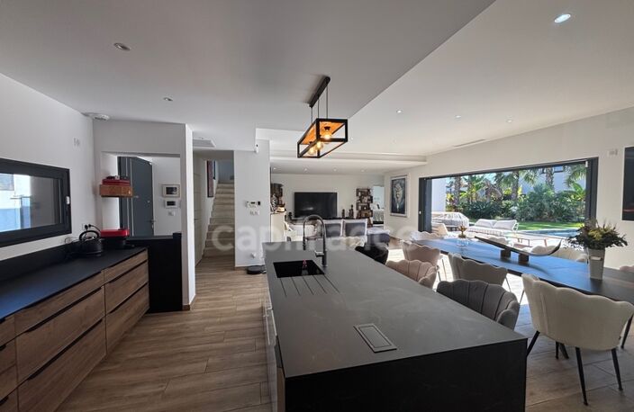 GRAU D'AGDE(34) A VENDRE VILLA CONTEMPORAINE P6, PRESTATIONS HAUT DE GAMME, PROCHE MER, SECTEUR CALME — photo 5