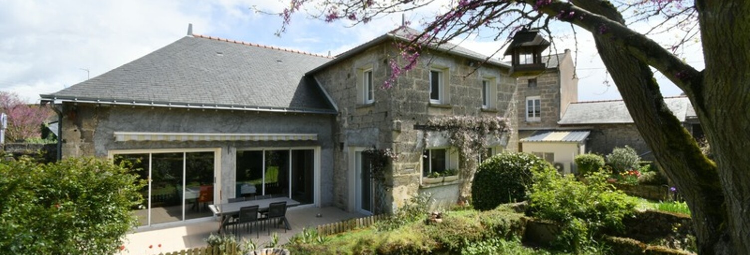 Maison 9 Pièces 264 m² à vendre à Doué-en-Anjou (49700)