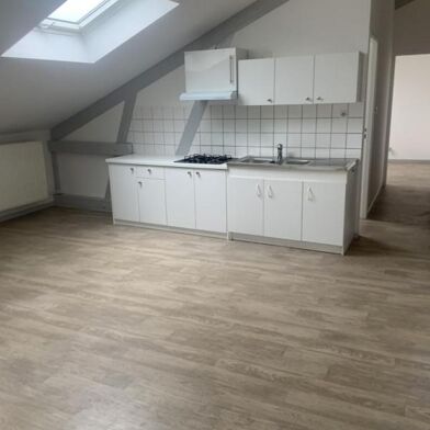 Appartement 3 pièces 750 €