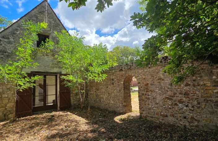 COMPIEGNE (60) - Maison en pierre 3p — photo 2