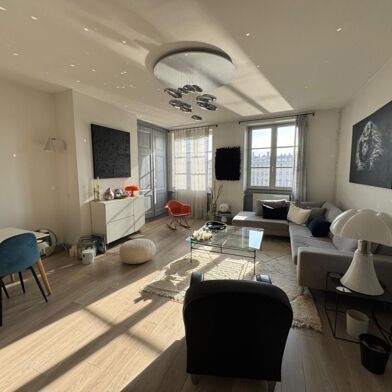 Appartement 4 pièces 1642 €