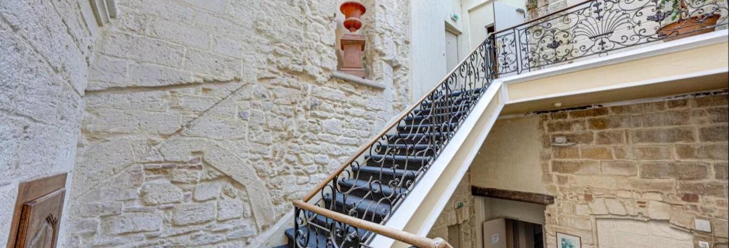 Commerce 22 Pièces 837 m² à vendre à Avignon (84000)