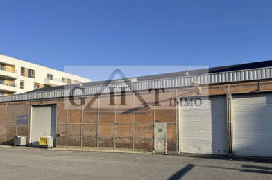 Local industriel  10386 €