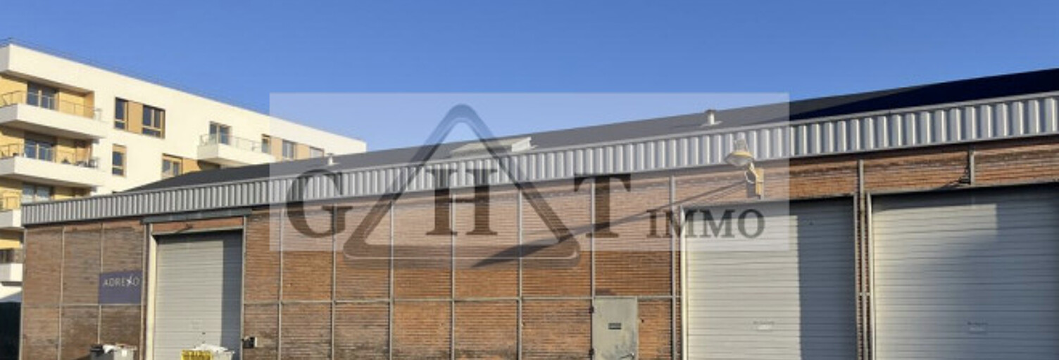 Local industriel  820 m² à louer à Massy (91300)