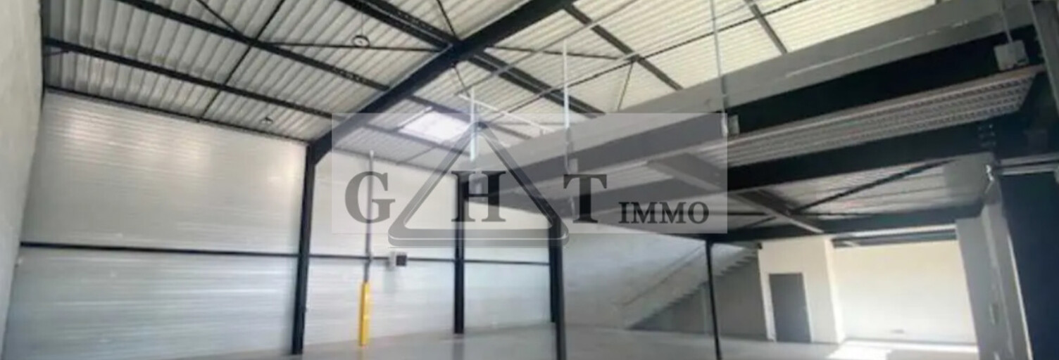 Local industriel  560 m² à louer à Senlis (60300)