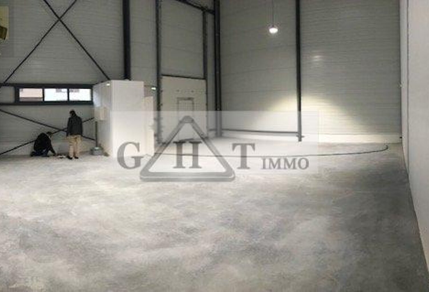 ENTREPOT BUREAU 221 M² A LOUER BUSSY SAINT GEORGES — photo 1