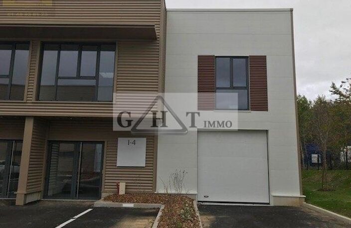 ENTREPOT BUREAU 221 M² A LOUER BUSSY SAINT GEORGES — photo 2