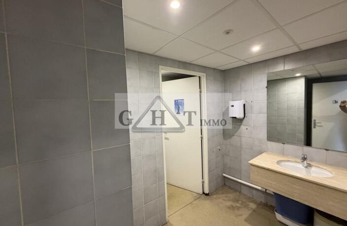 BUREAUX 311M2 A LOUER EVRY-COURCOURONNES — photo 5