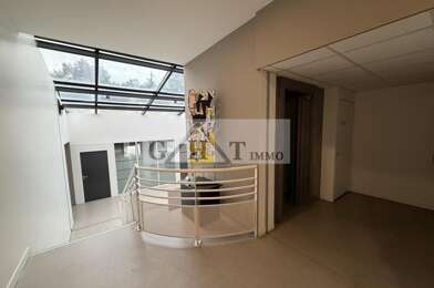 Commerce  4870 €