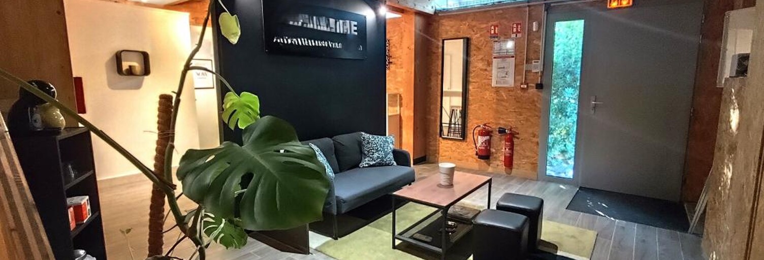 Local industriel  80 m² à vendre à Avignon (84140)