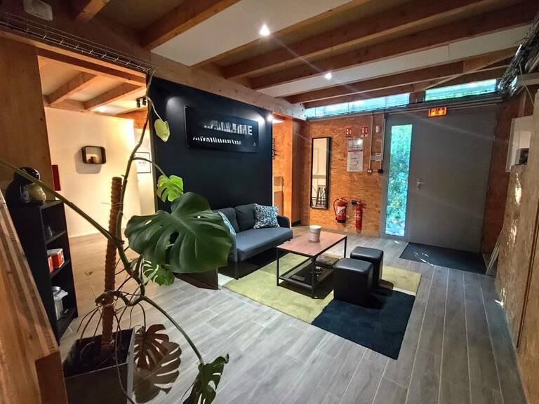 A vendre - Local d'activité sur Montfavet - Agroparc — photo 1