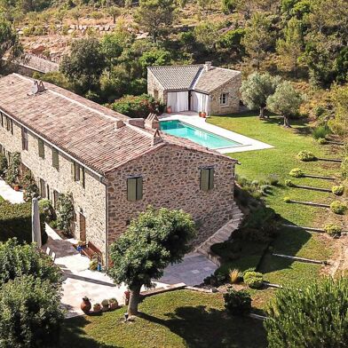 Maison 14 pièces 1490000 €