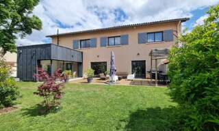 Maison 8 Pièces 221 m² à vendre à Les Chères (69380)