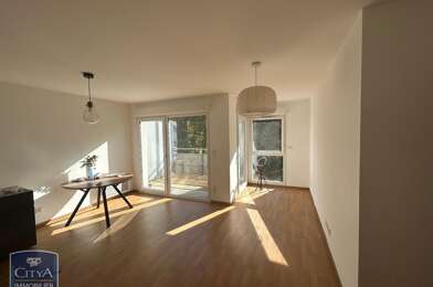 Appartement 3 pièces 830 €
