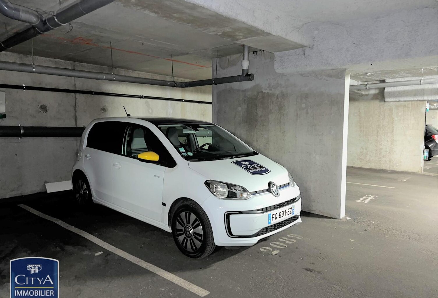 Location garage   à Tours (37000) — photo 1
