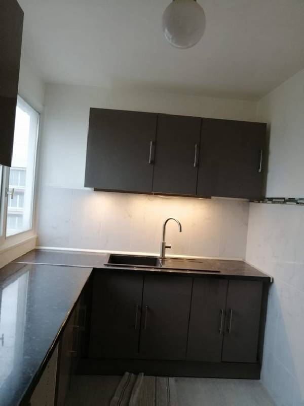 Location T5 100 m² à Rillieux-la-Pape 1 280 ¤ CC /mois