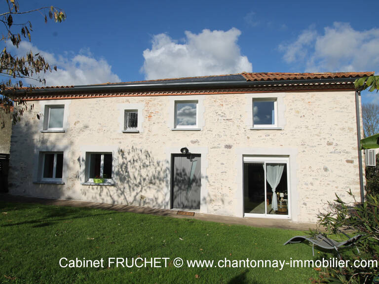 7 minutes sud de CHANTONNAY - Jolie maison en pierre rénovée — photo 1
