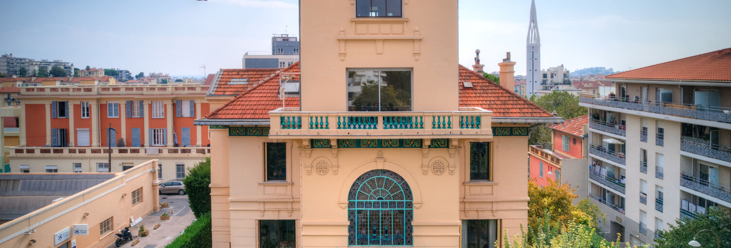 Maison 11 Pièces 824 m² à vendre à Nice (06100)