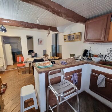 Appartement 6 pièces 153000 €