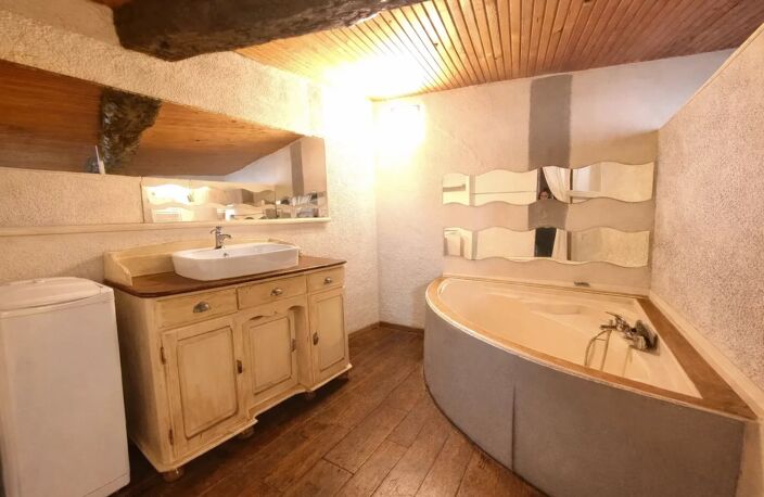 PIGNANS – IMMEUBLE 2 LOGEMENTS – STUDIO + T3 EN DUPLEX LOUÉ — photo 5