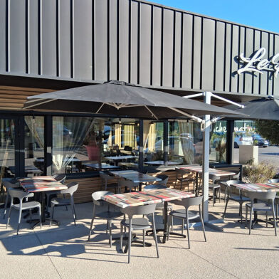 Commerce  366000 €